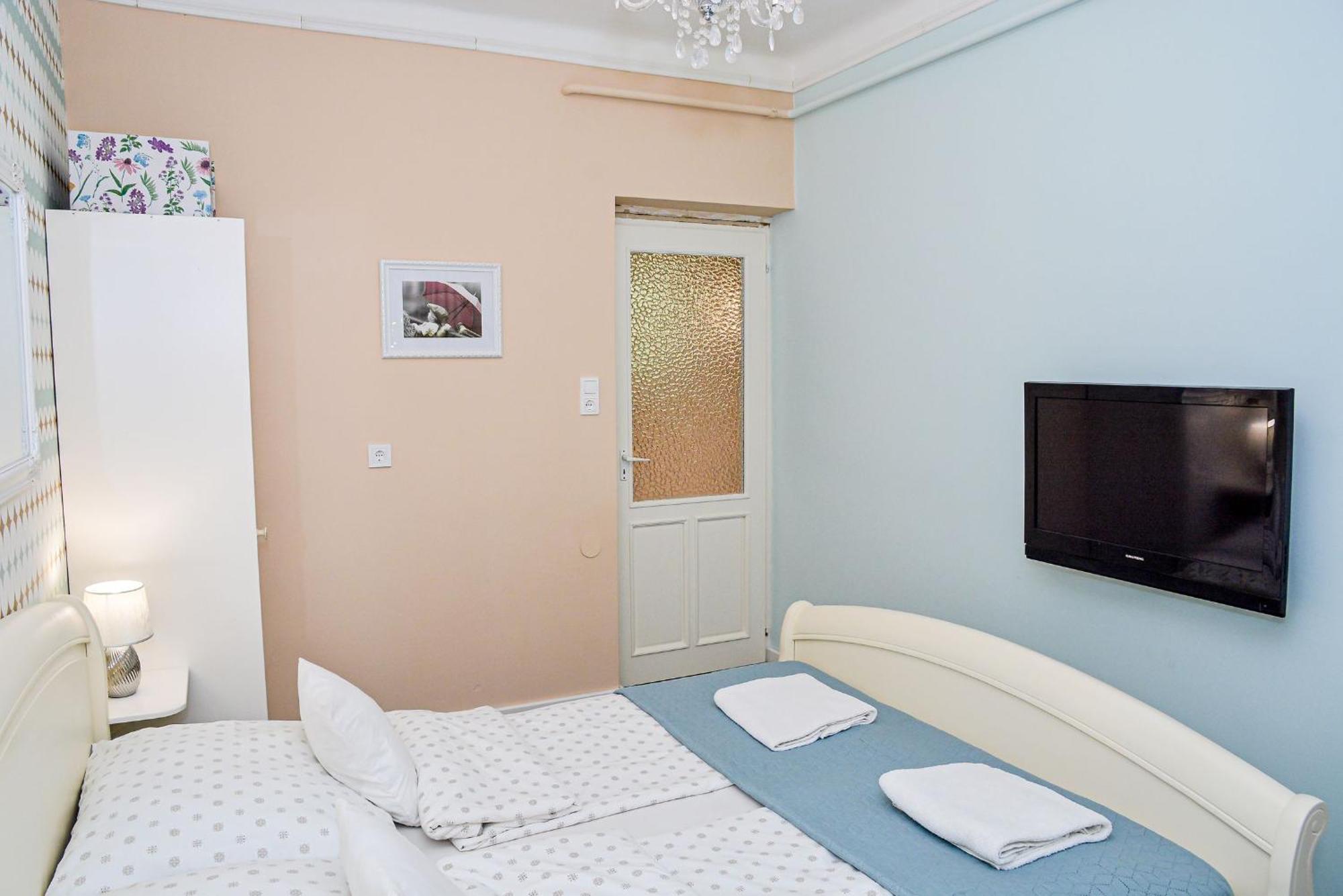Holly Vendeghaz Apartment ไฮจ์ดุสโซบอสโล ภายนอก รูปภาพ